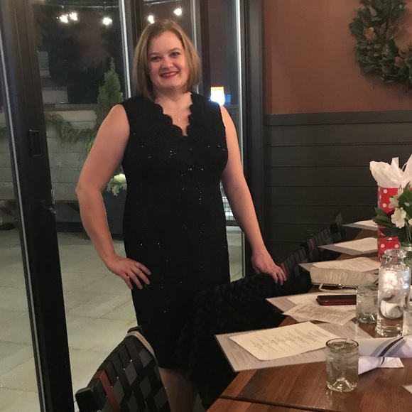 Meet your Posher, Beth - Picture 2 of 3